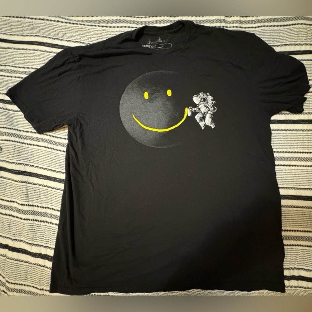 Threadless Astronaut Smiley Graphic T Shirt Mens XL Black Space Tee